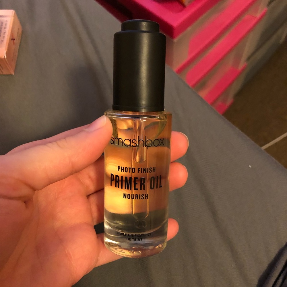 Smashbox priming oil